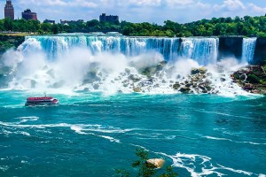 День 6. Ниагарский Водопад - Нью-Йорк (660 км, около 6,5 часов в пути). Лицензия CC0 Creative Commons, автор RoyalLionDesign